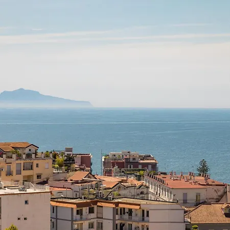 Terrazza Monteroduni 16 * Naples