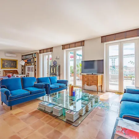 Terrazza Monteroduni 16 4* نابولي