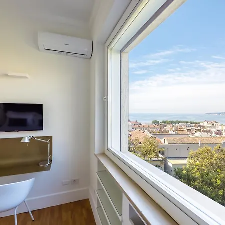 Terrazza Monteroduni 16 بيت ضيافة نابولي