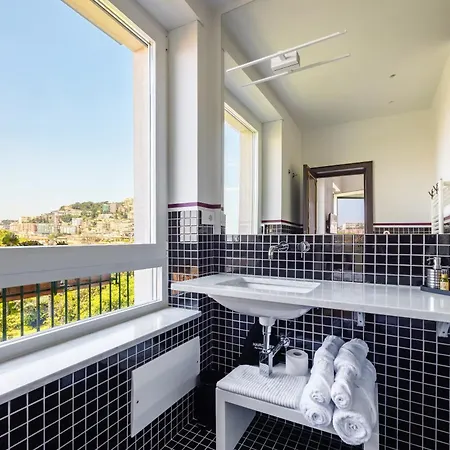 Terrazza Monteroduni 16 بيت ضيافة 4*