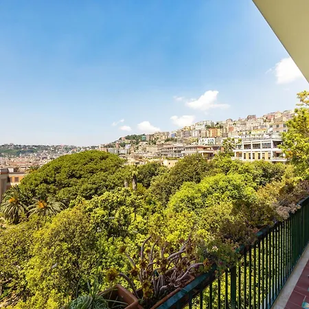 Terrazza Monteroduni 16 בית הארחה נאפולי