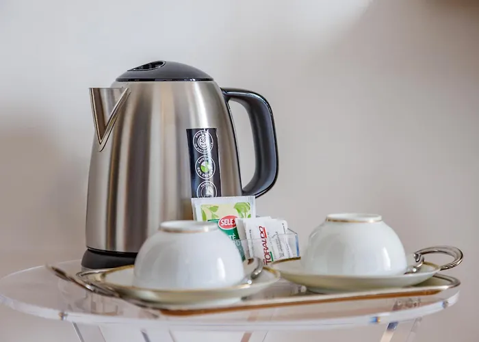 Terrazza Monteroduni 16 게스트하우스 4*